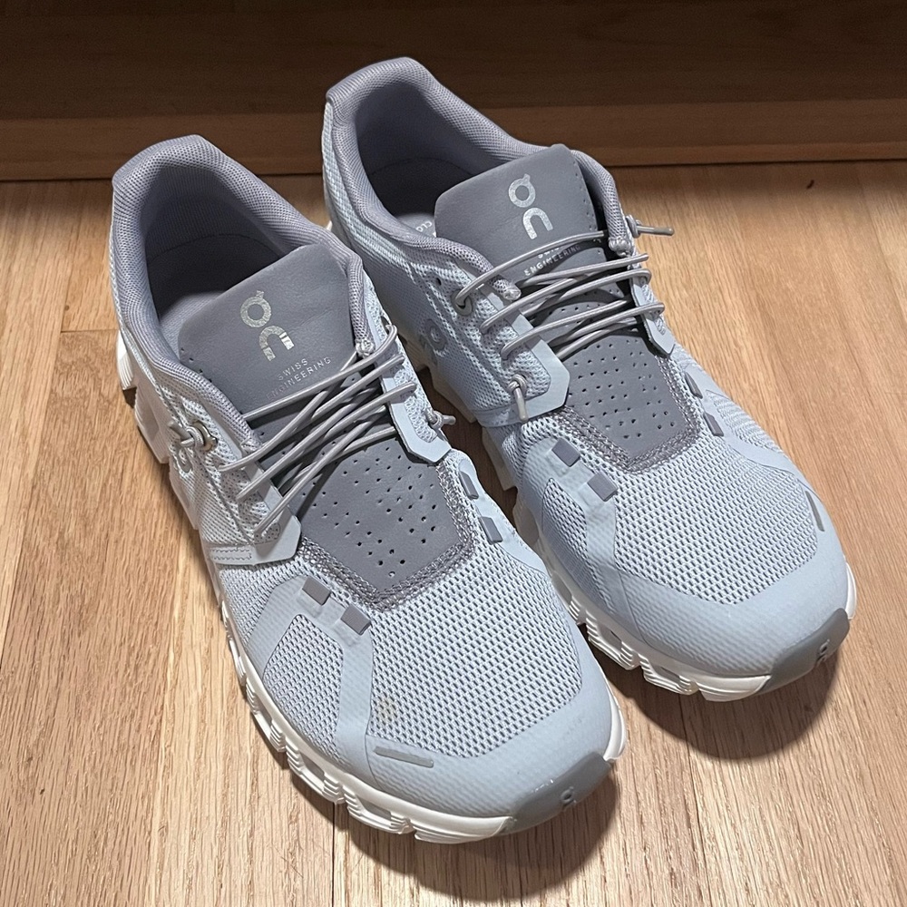 On Cloud 5 Shoes Women's Size 8.5 Heather/Fossil Blue Athletic Running